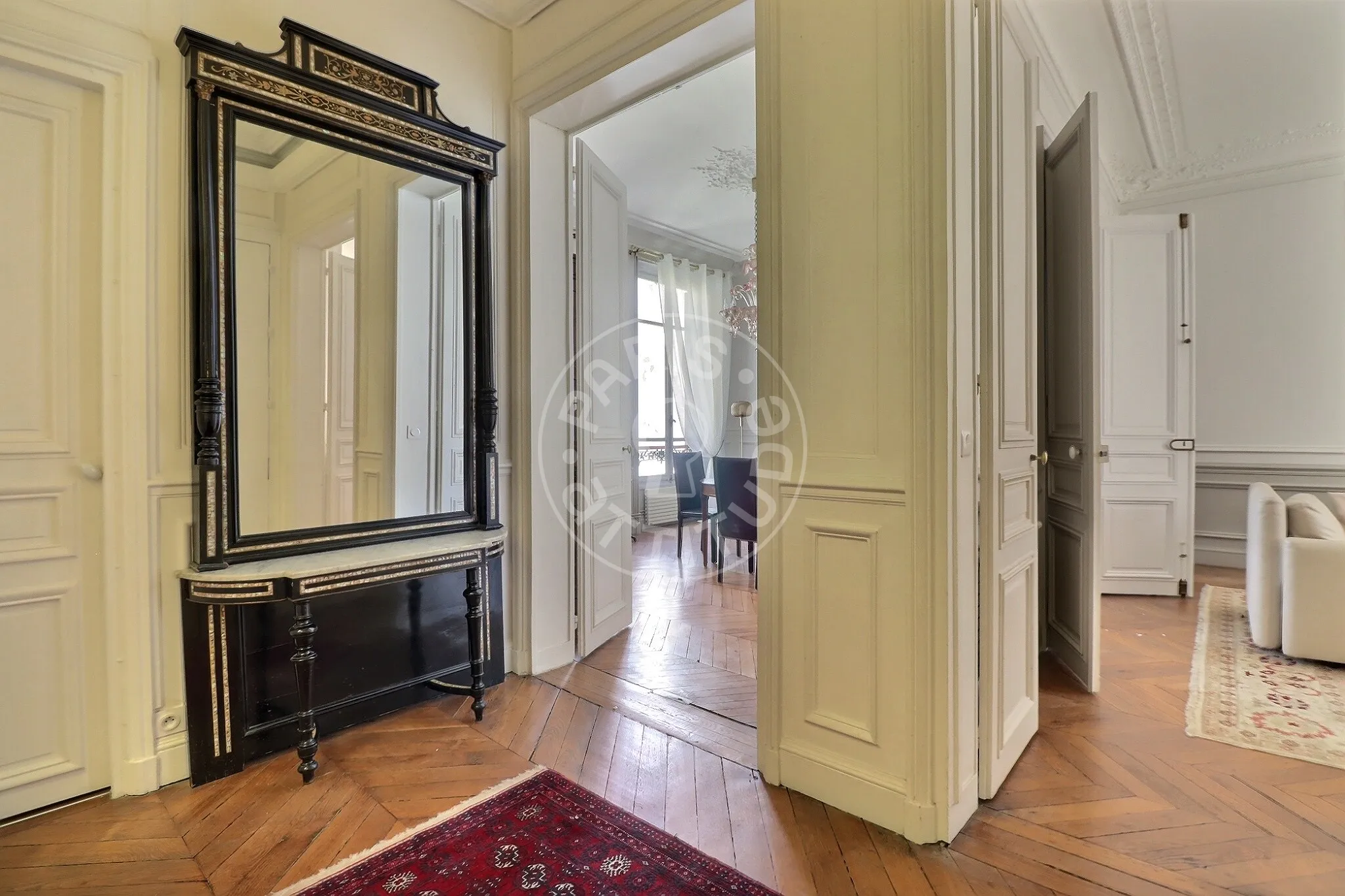 Appartement Rue du Quatre Septembre à Paris
