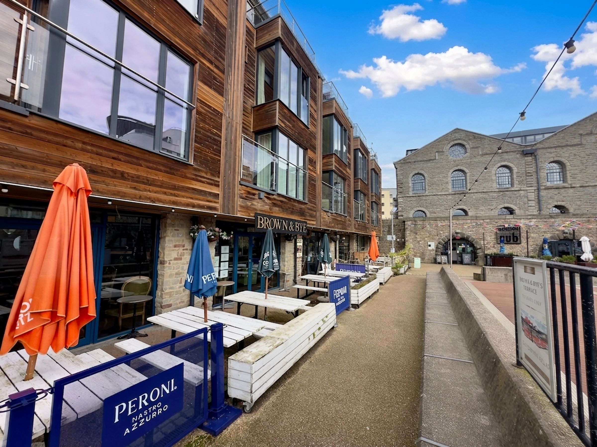 Flat Anchor Road in Bristol