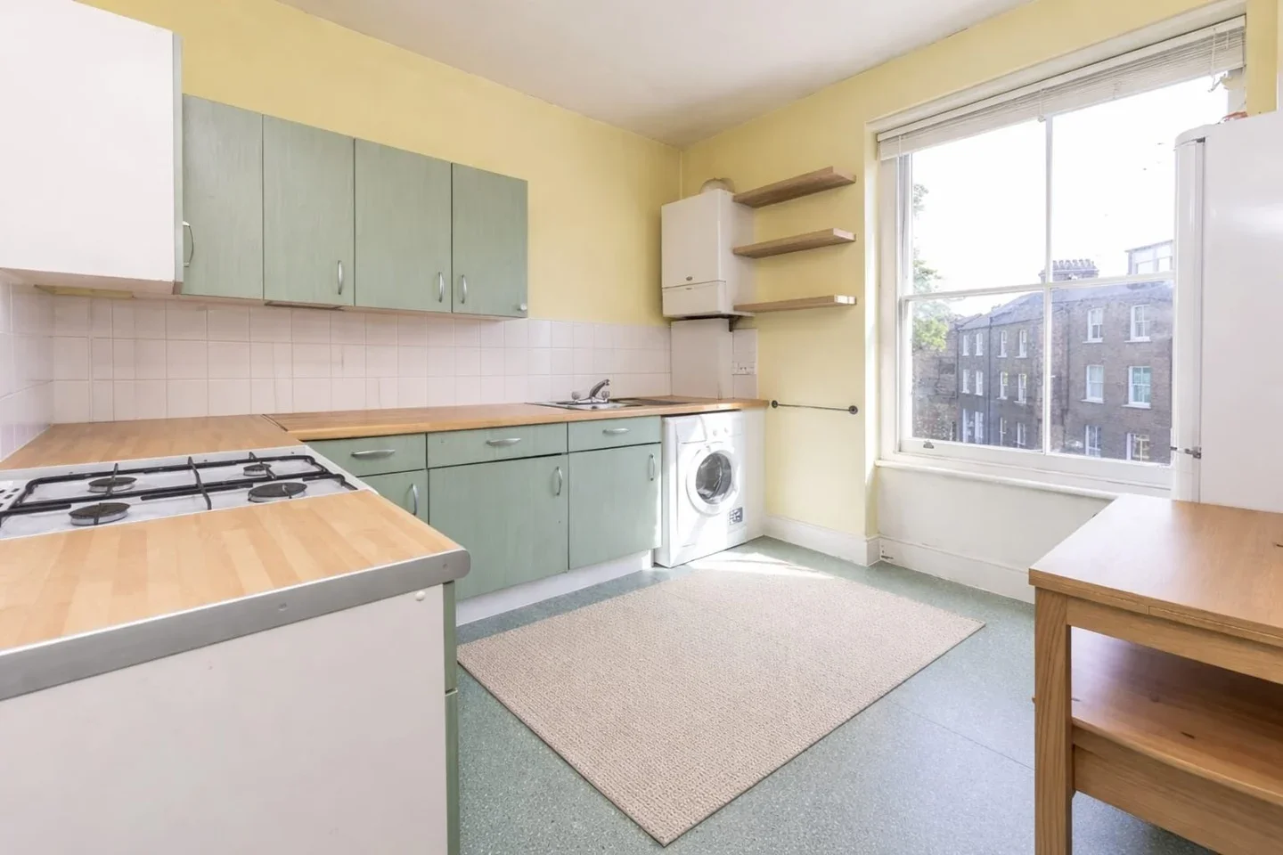 Flat Brecknock Road in Greater London