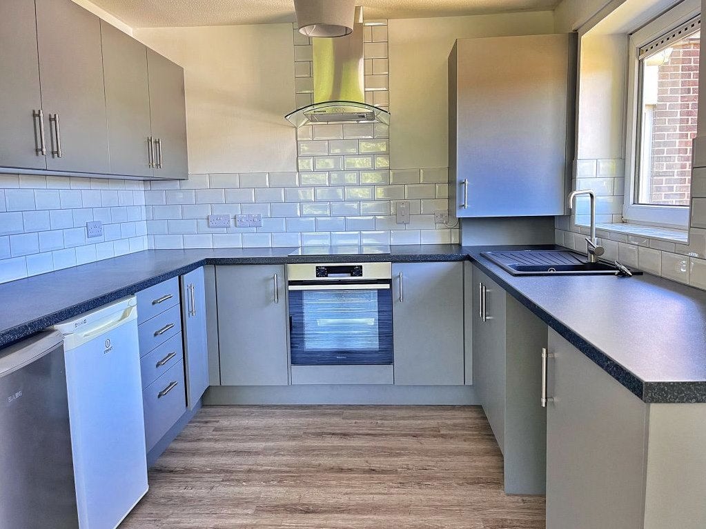 Flat Davys Close in St Albans