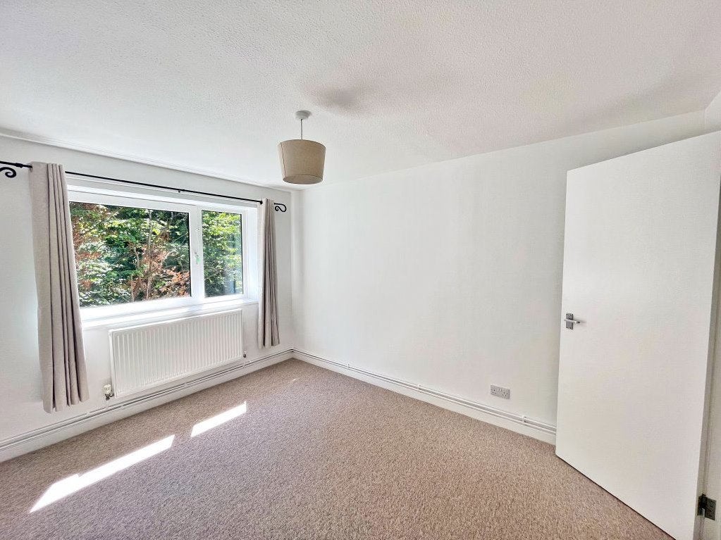 Flat Davys Close in St Albans