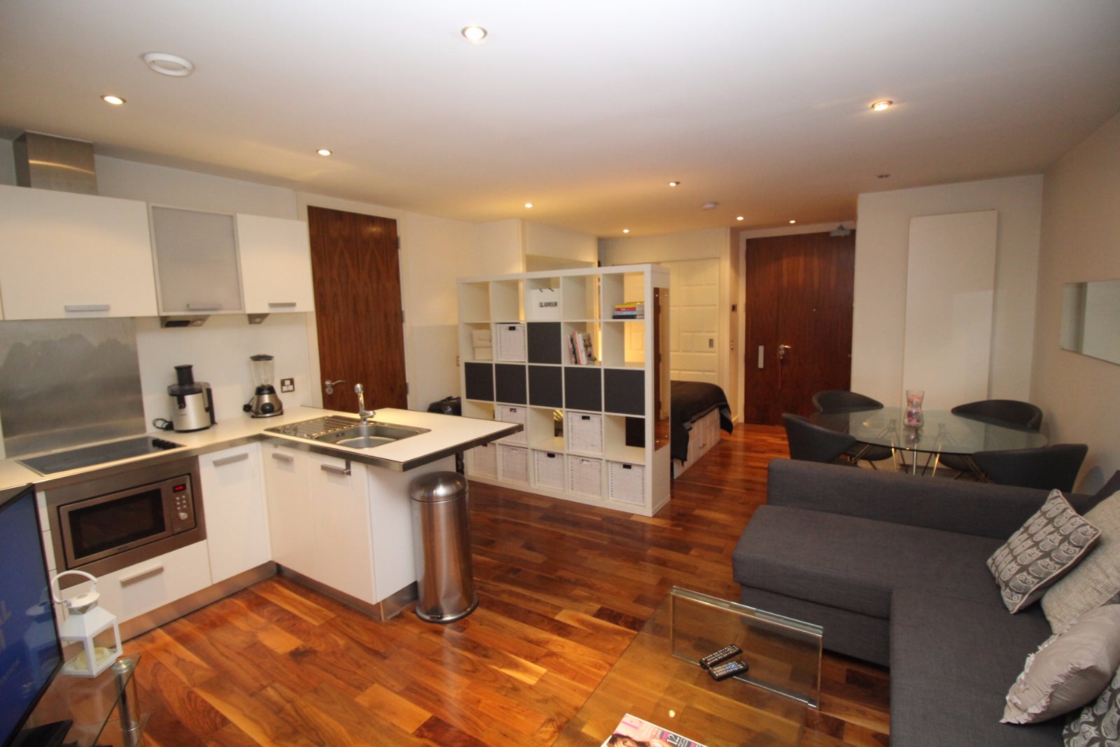 Flat Clowes Street in Salford