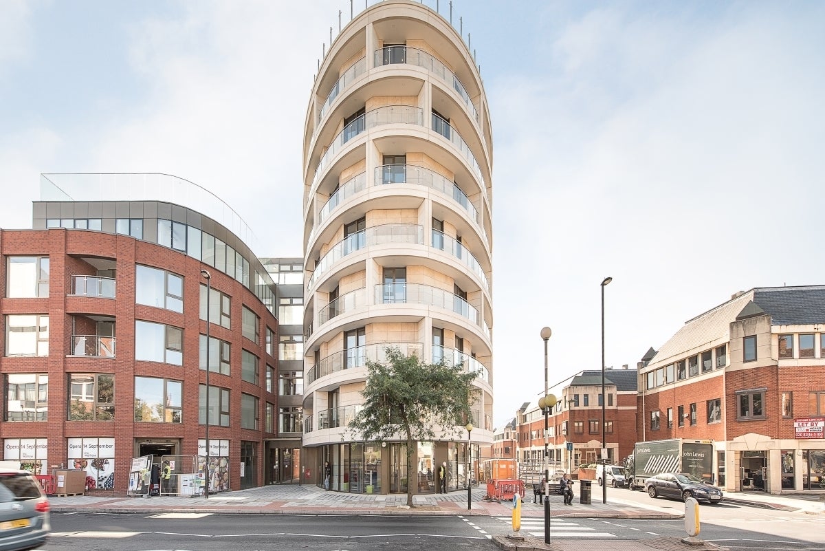 Flat Regent's Park Road in Greater London