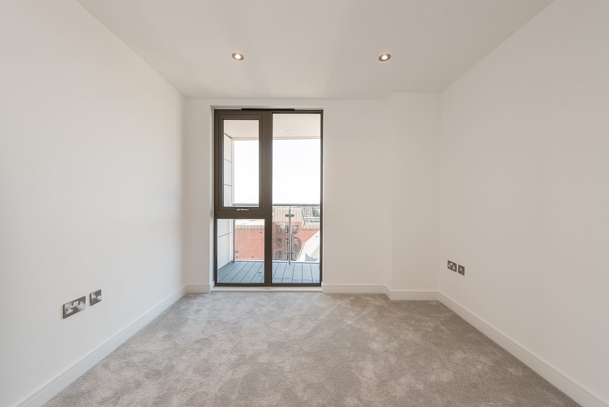 Flat Regent's Park Road in Greater London