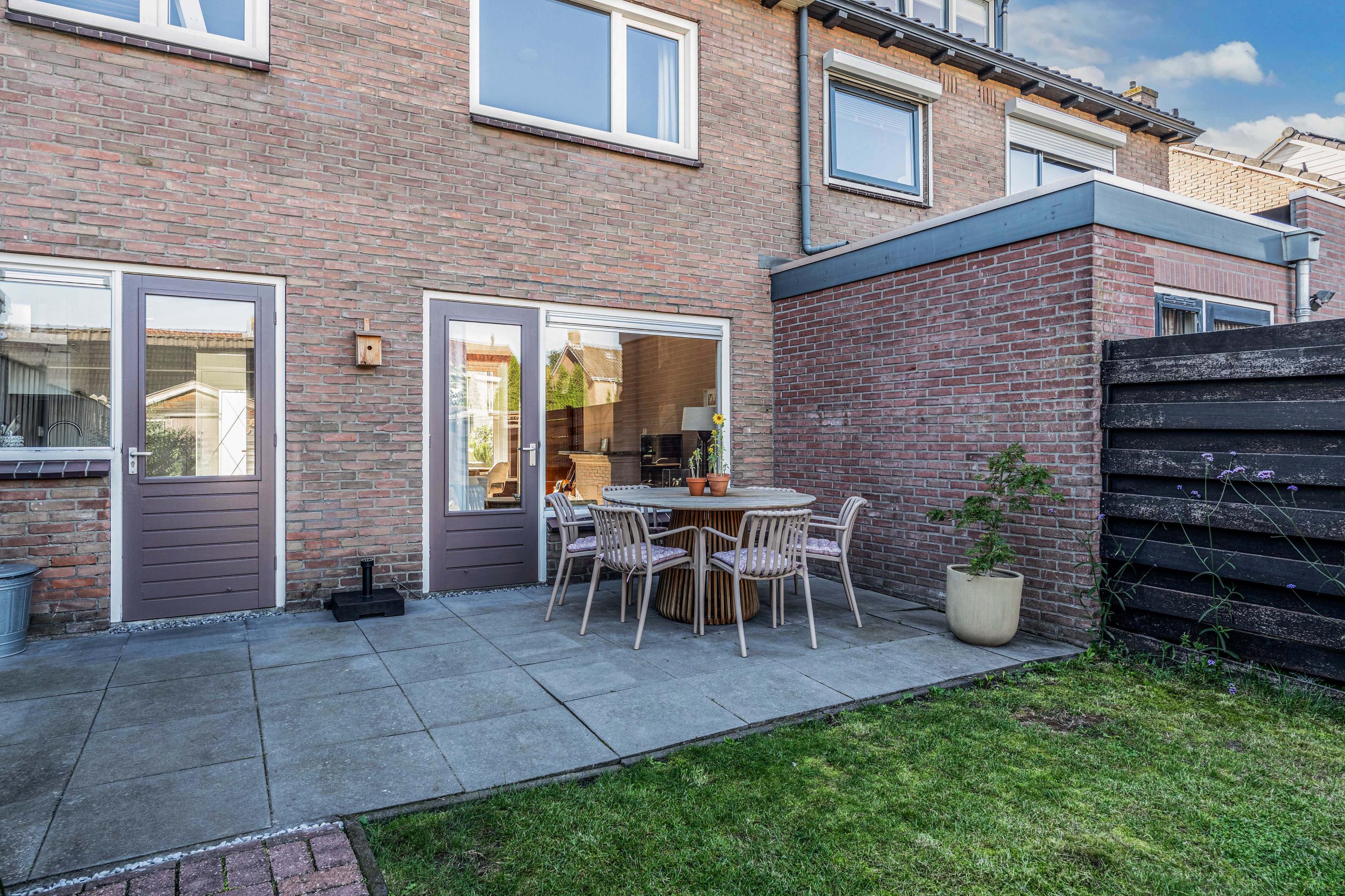 Tussenwoning te koop: Harmen Coops Fledderusstraat 10, Steenwijk