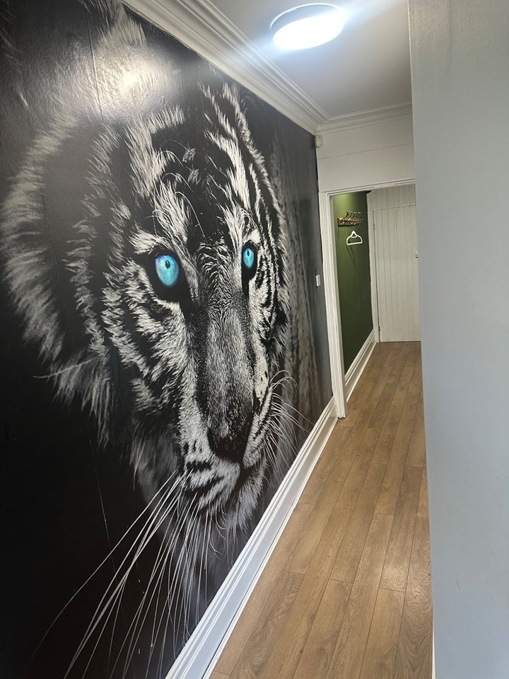 Room Westbourne Road in Luton