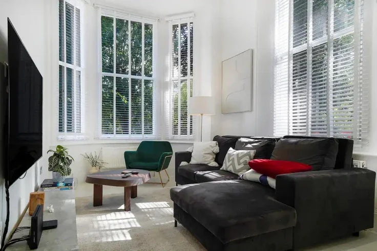 Flat Cambridge Gardens in Greater London