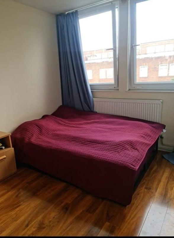 Room Pickwick Mews in Greater London