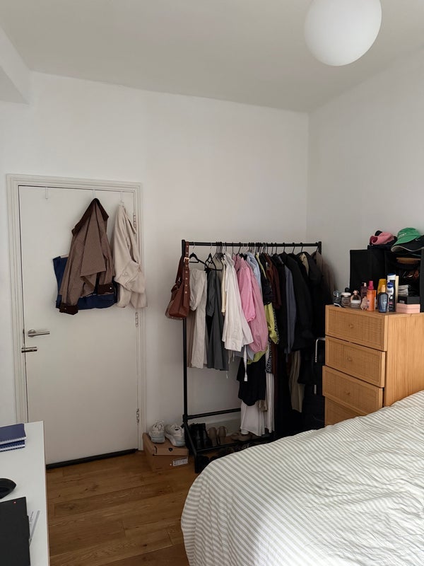 Room Essex Road in Greater London