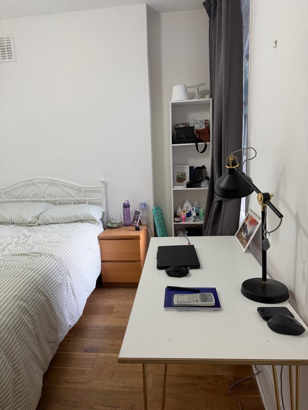 Room Essex Road in Greater London