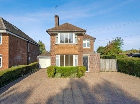 House Marlow Road in High Wycombe