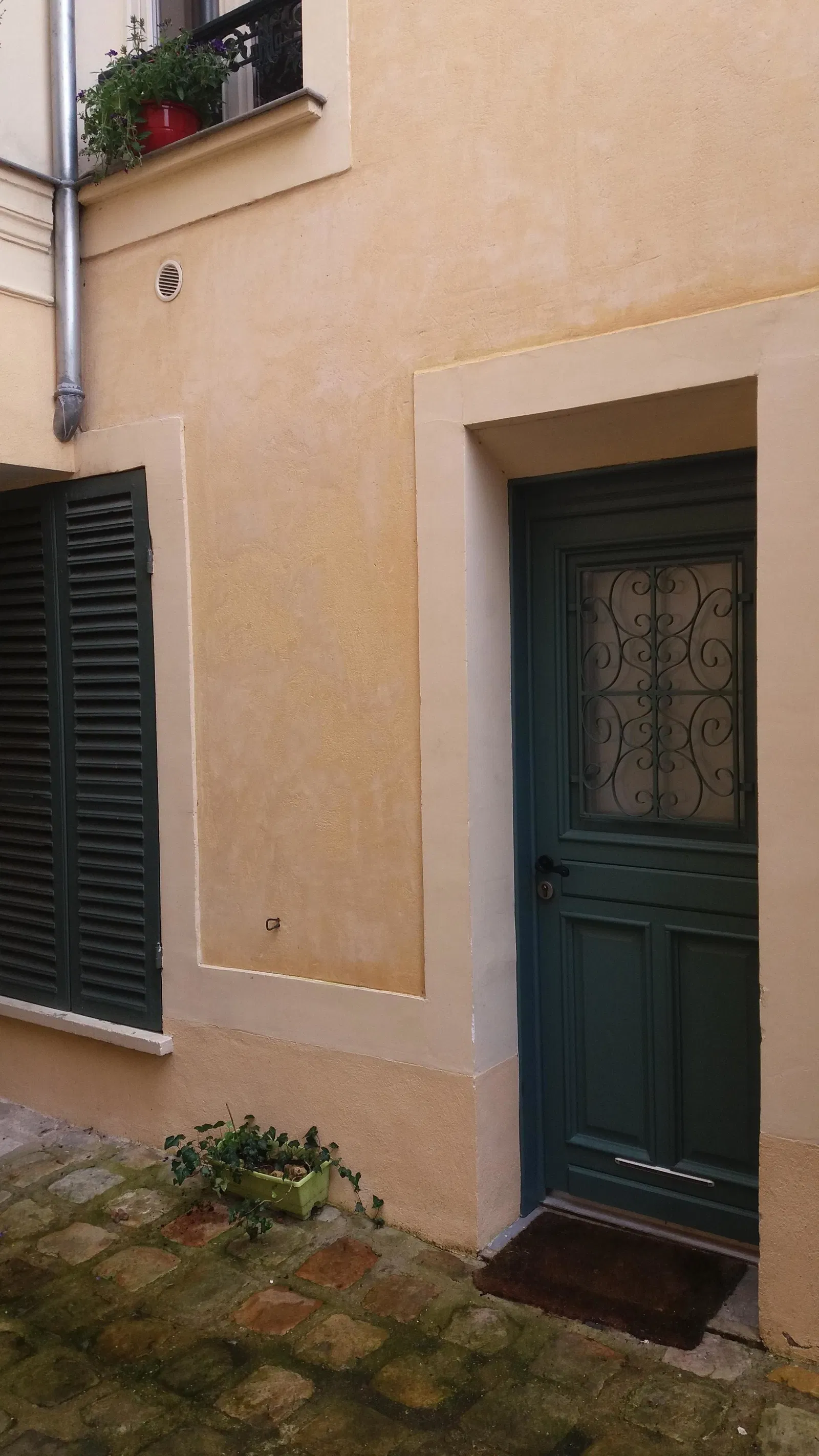 Room Rue Saint-Honoré in Fontainebleau
