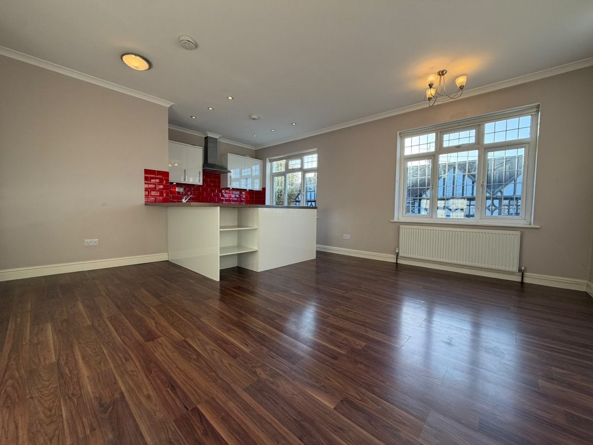 Flat Rayners Lane in London