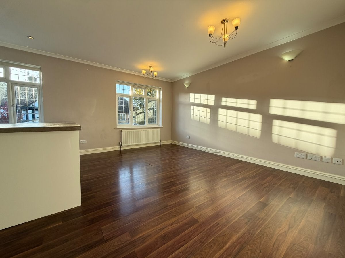 Flat Rayners Lane in London