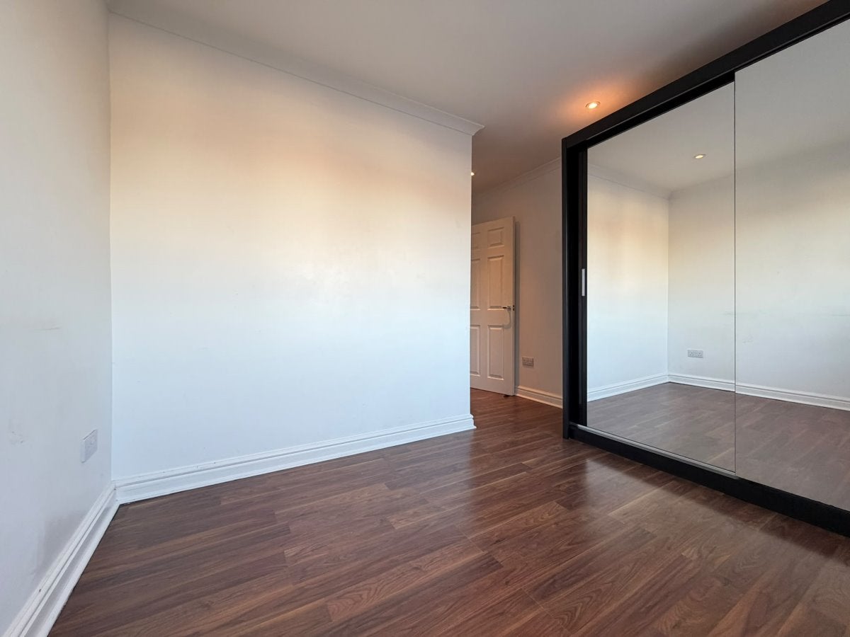 Flat Rayners Lane in London