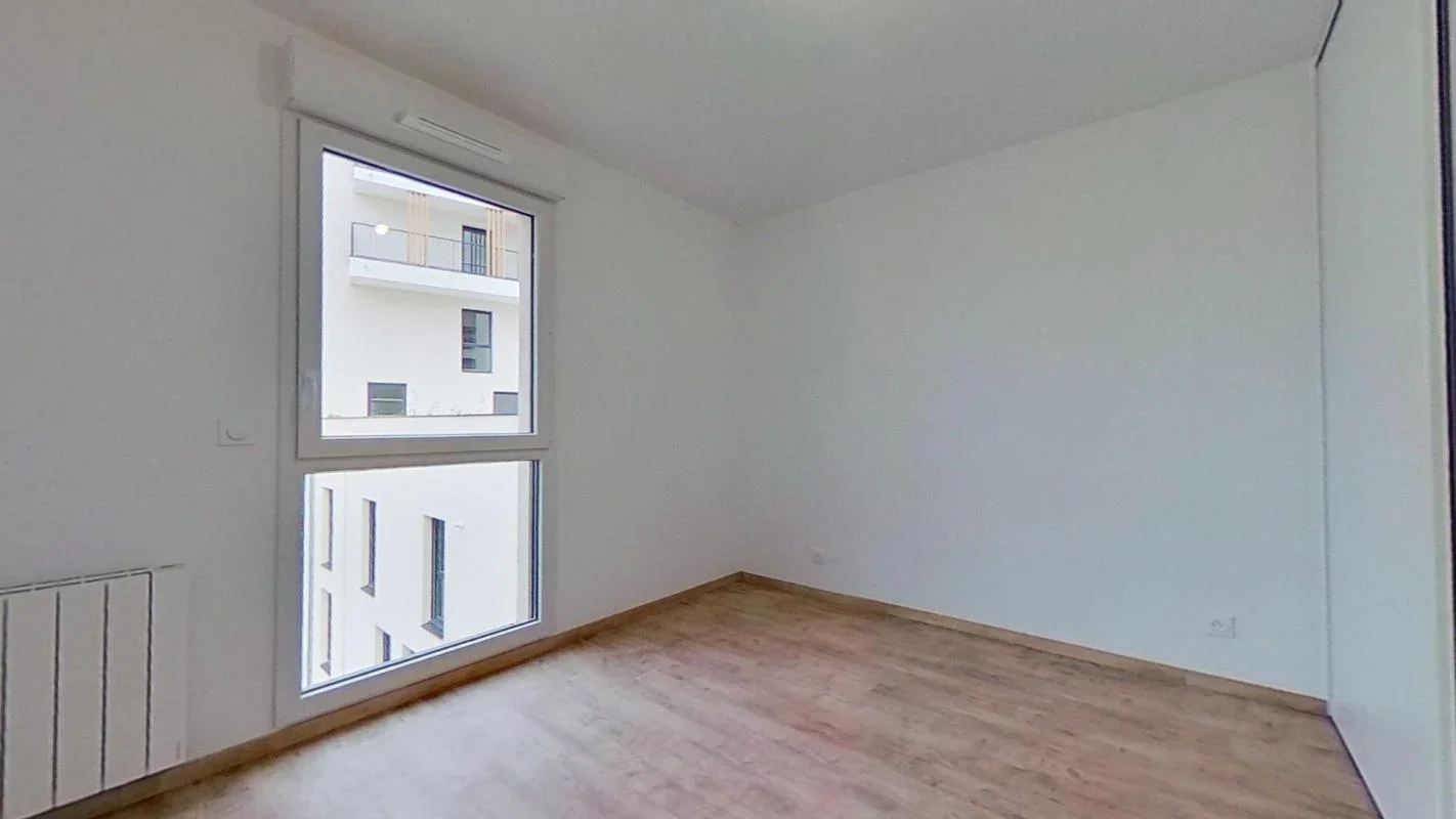Flat Rue Des Freres Mongolfier in Saint-Pierre-de-Chandieu