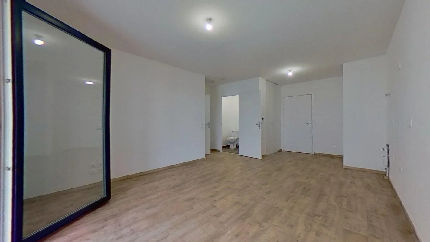 Flat Rue Des Freres Mongolfier in Saint-Pierre-de-Chandieu