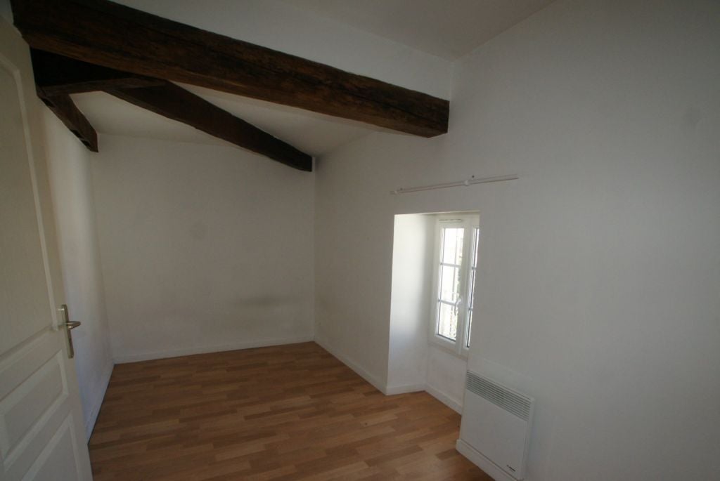Appartement D 7 à Saint-Pierre-d'Exideuil