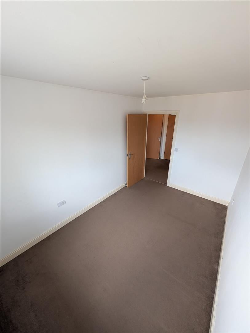 Flat Flemish Crescent in Manchester
