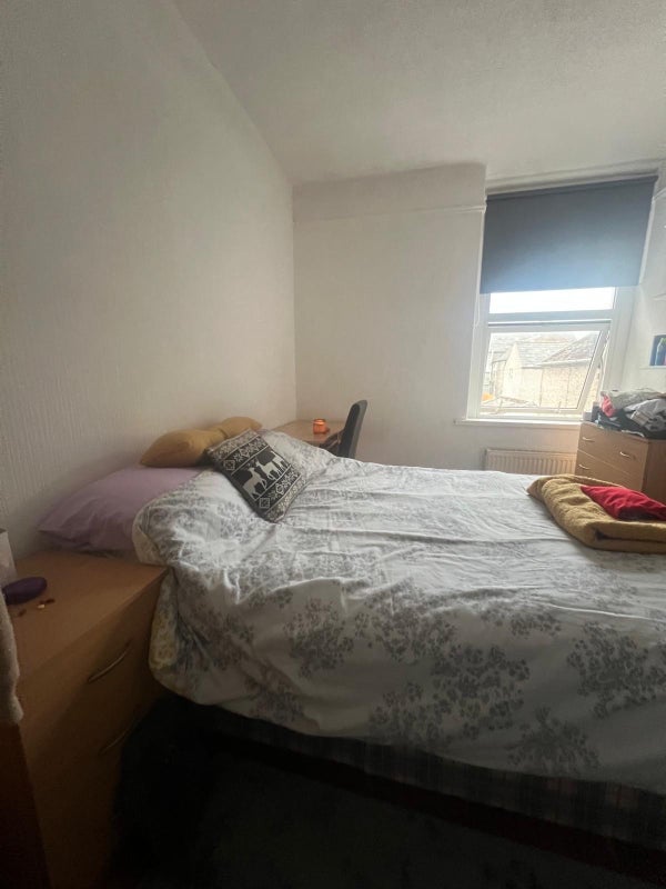 Room Lisvane Street in Cardiff
