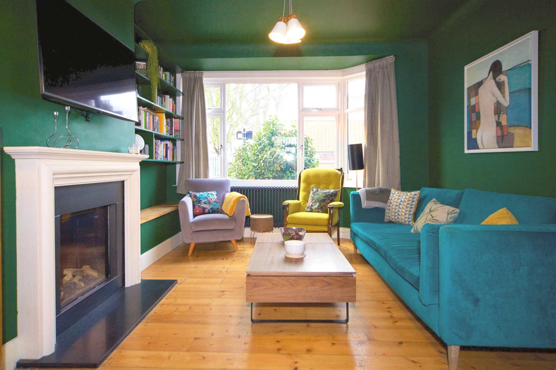 Room Ladysmith Road in Greater London