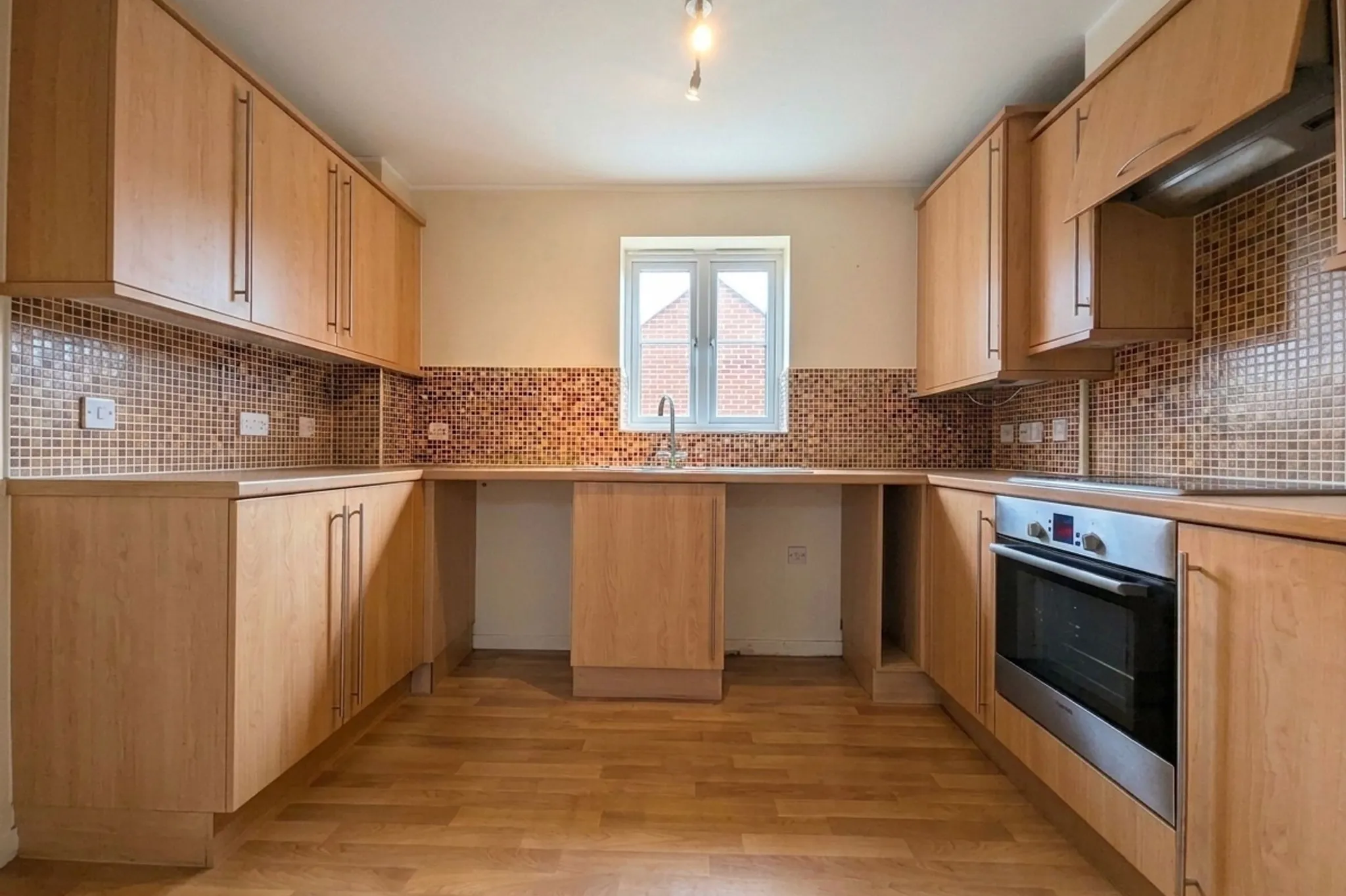 Flat Lancaster Avenue in Breckland District