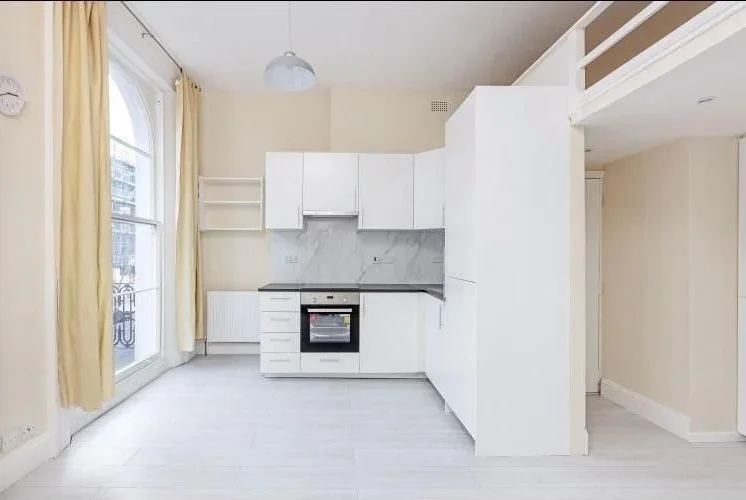 Flat Oakley Street in Greater London