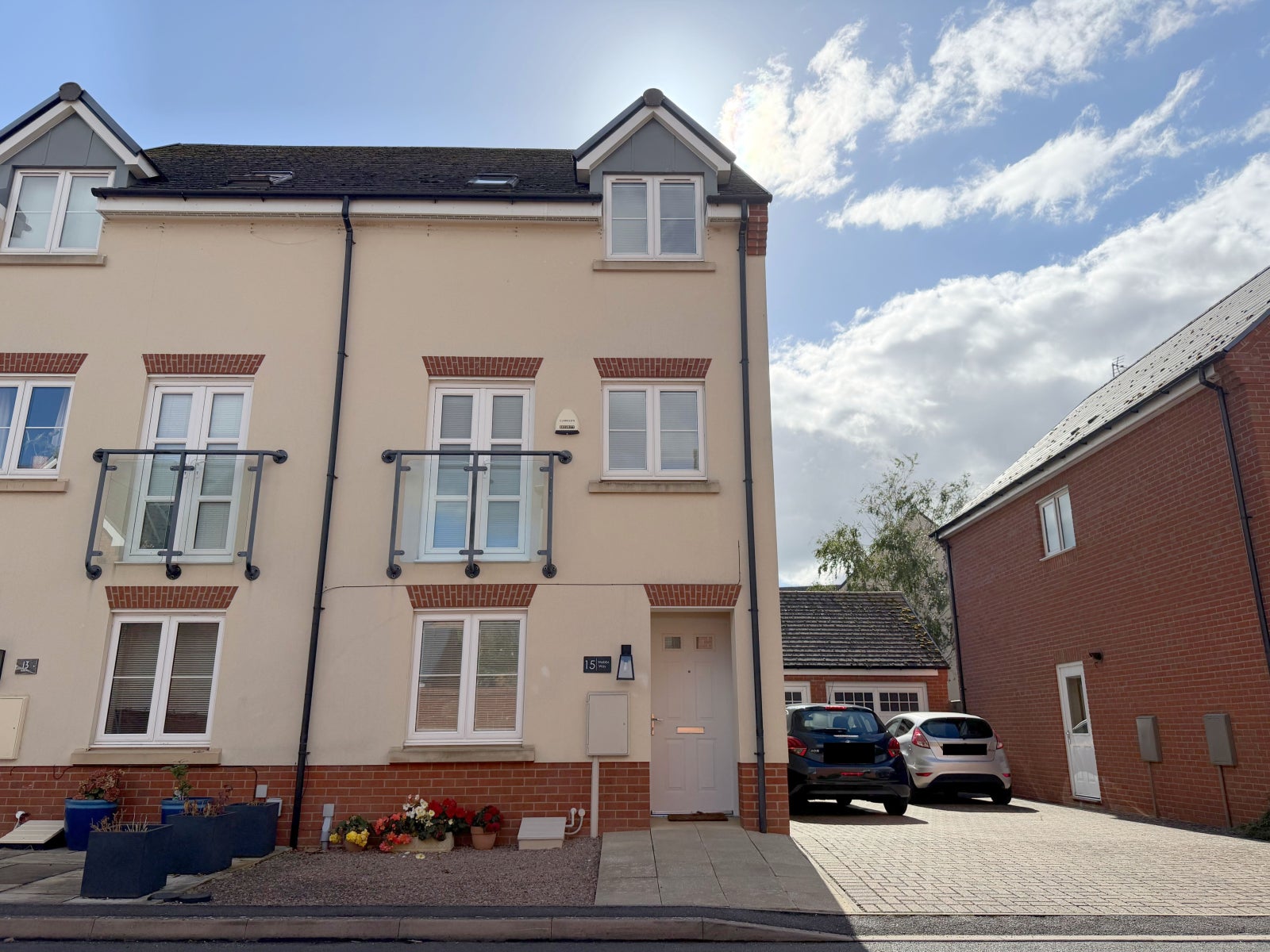 House Webbs Way in Tewkesbury