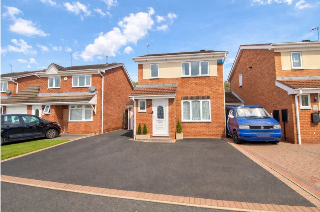 House Ensall Drive in Dudley