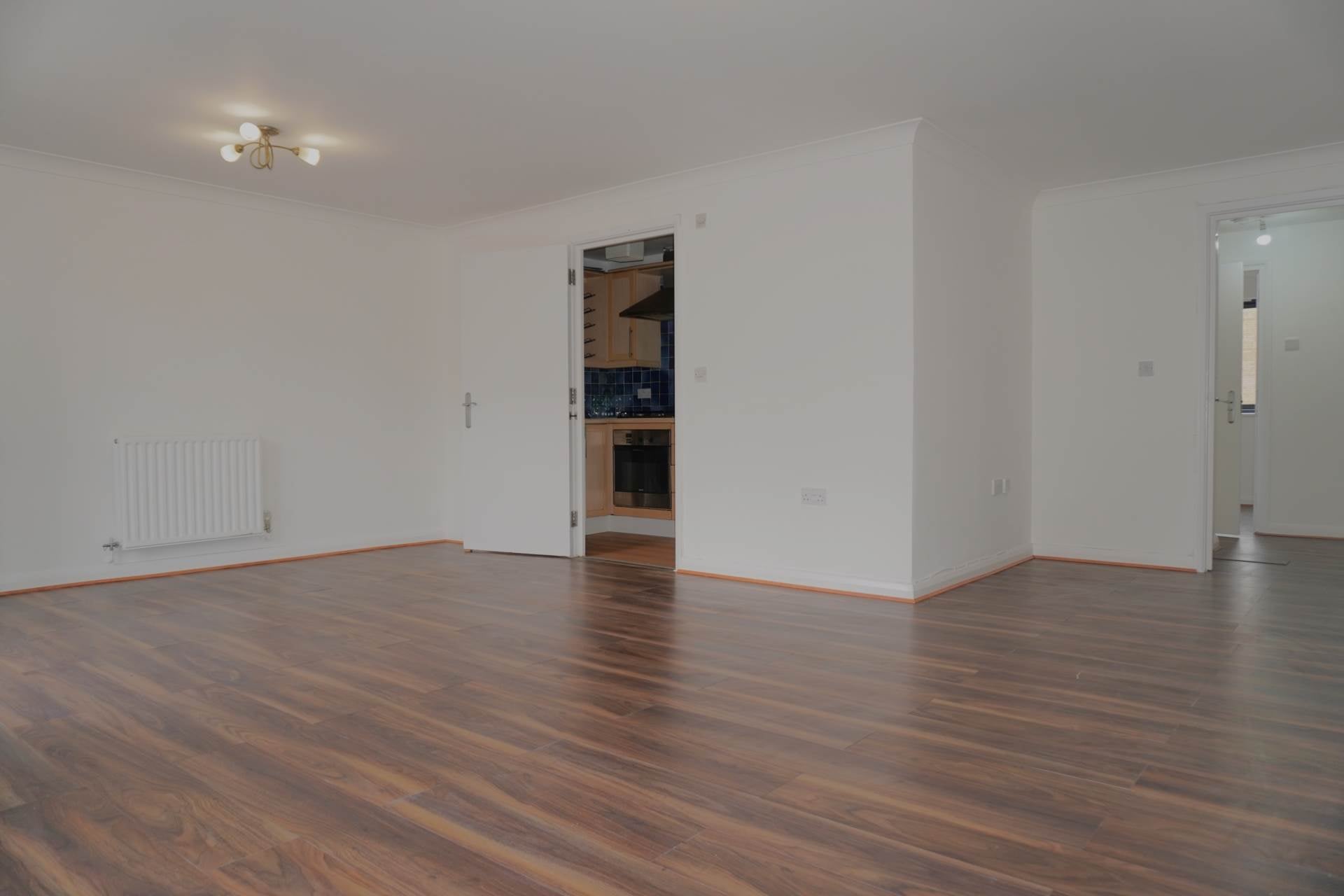Flat Hirst Crescent in Greater London