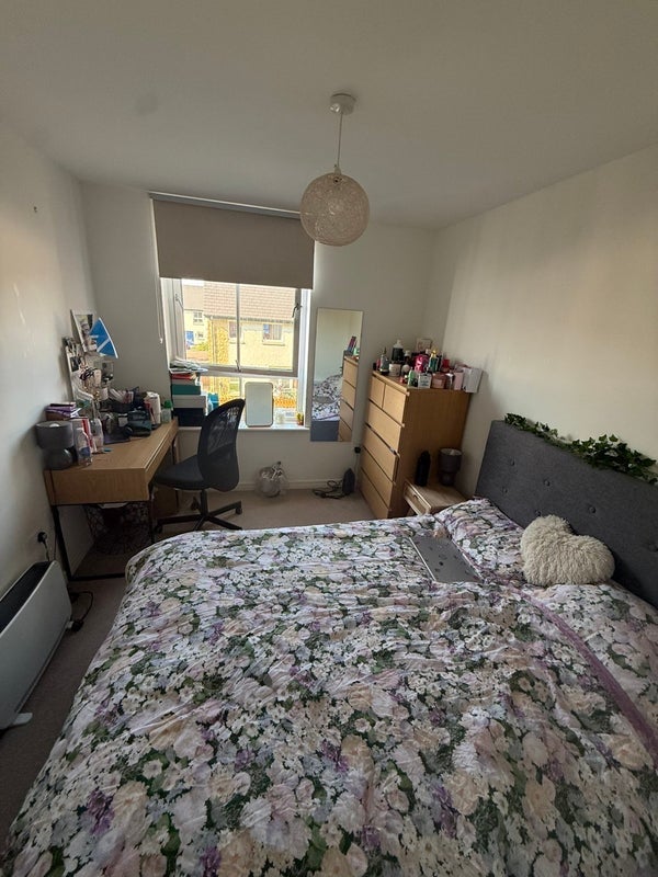 Room Roseberry Terrace in Glasgow