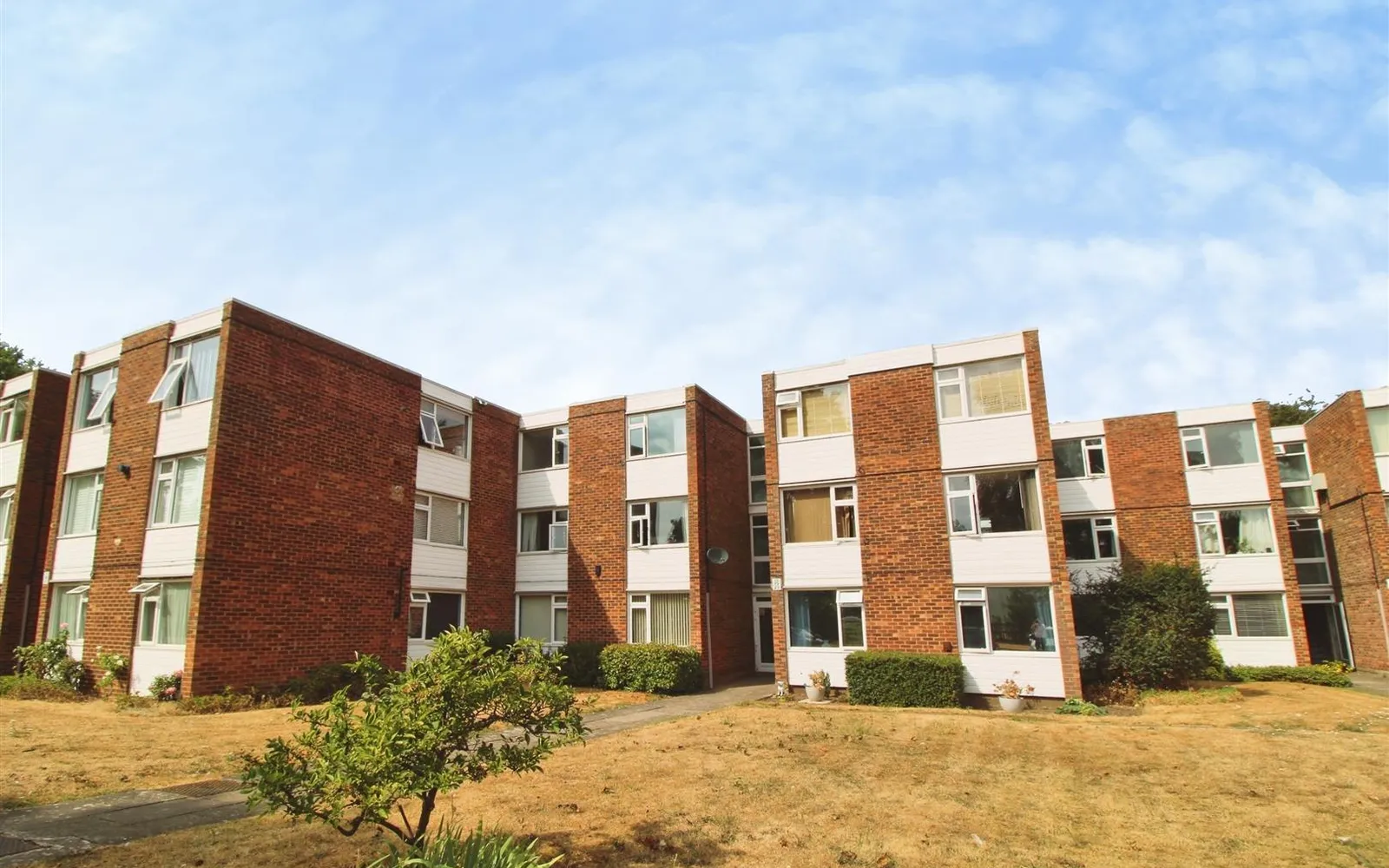 Flat Martin Lane in Rugby