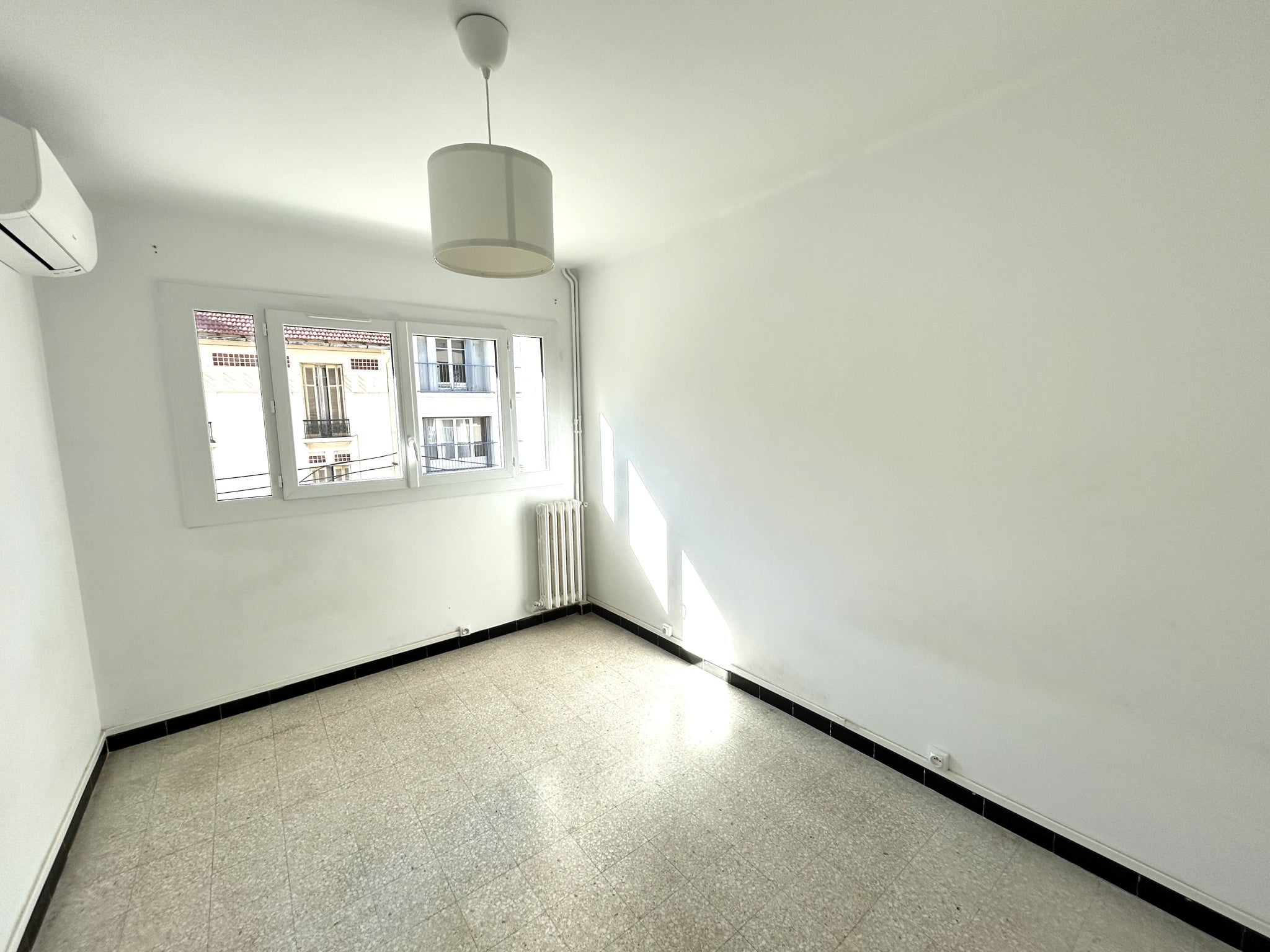 Flat Rue du Docteur Louis Puy in Toulon