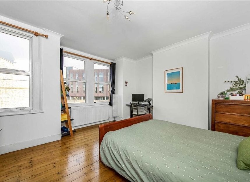 House Revelon Road in Greater London