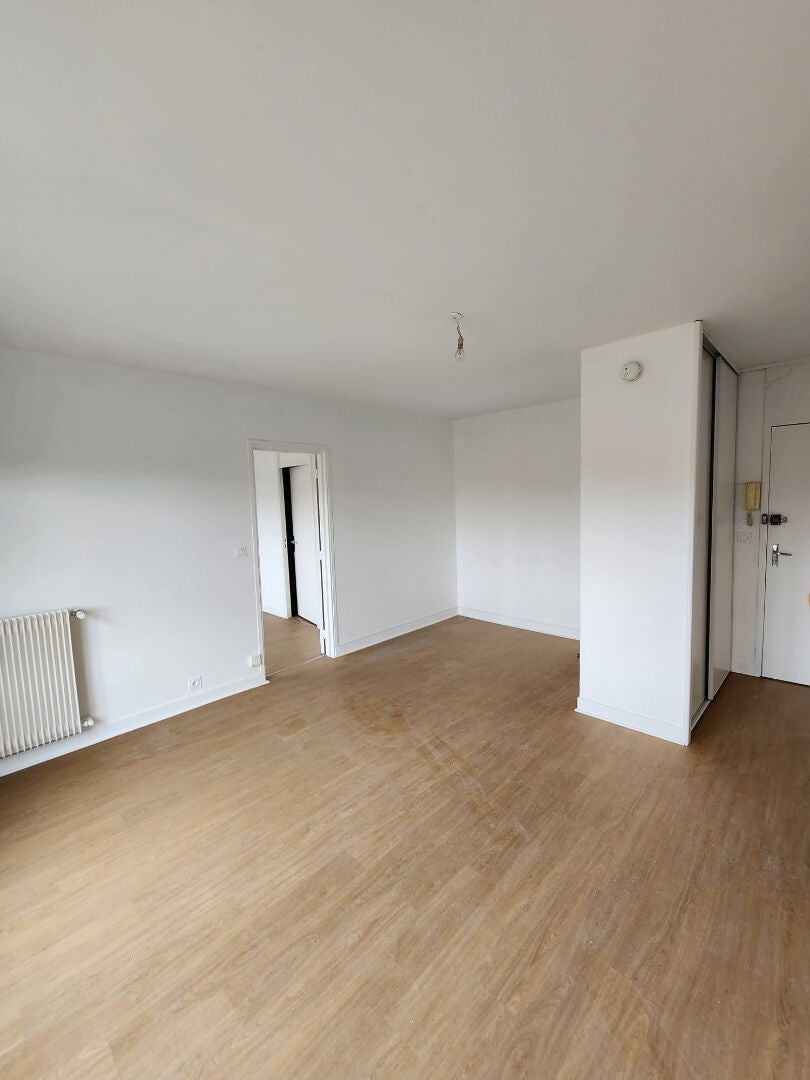 Flat Boulevard Dieu Lumière in Reims