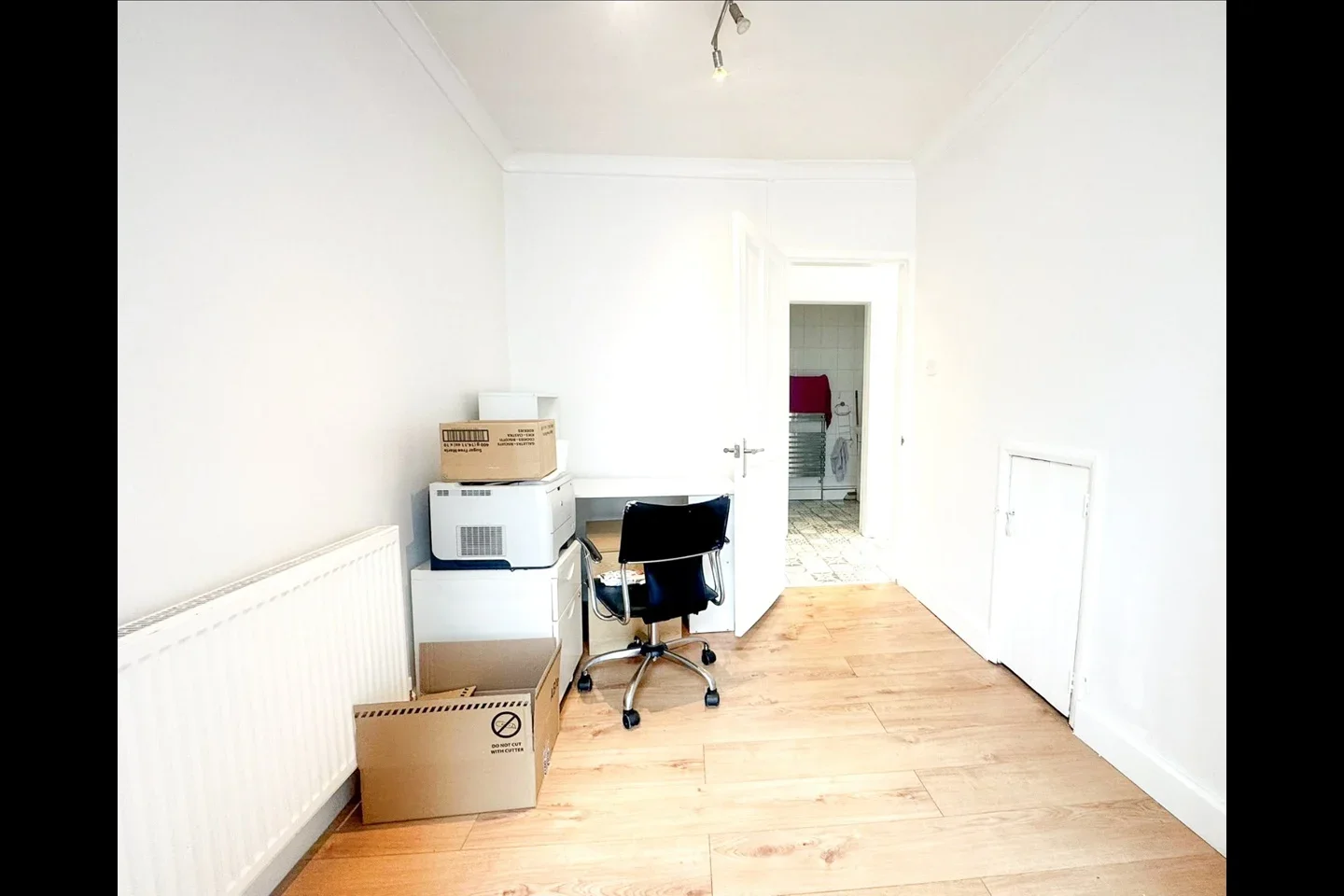 Flat Chalford Walk in Greater London