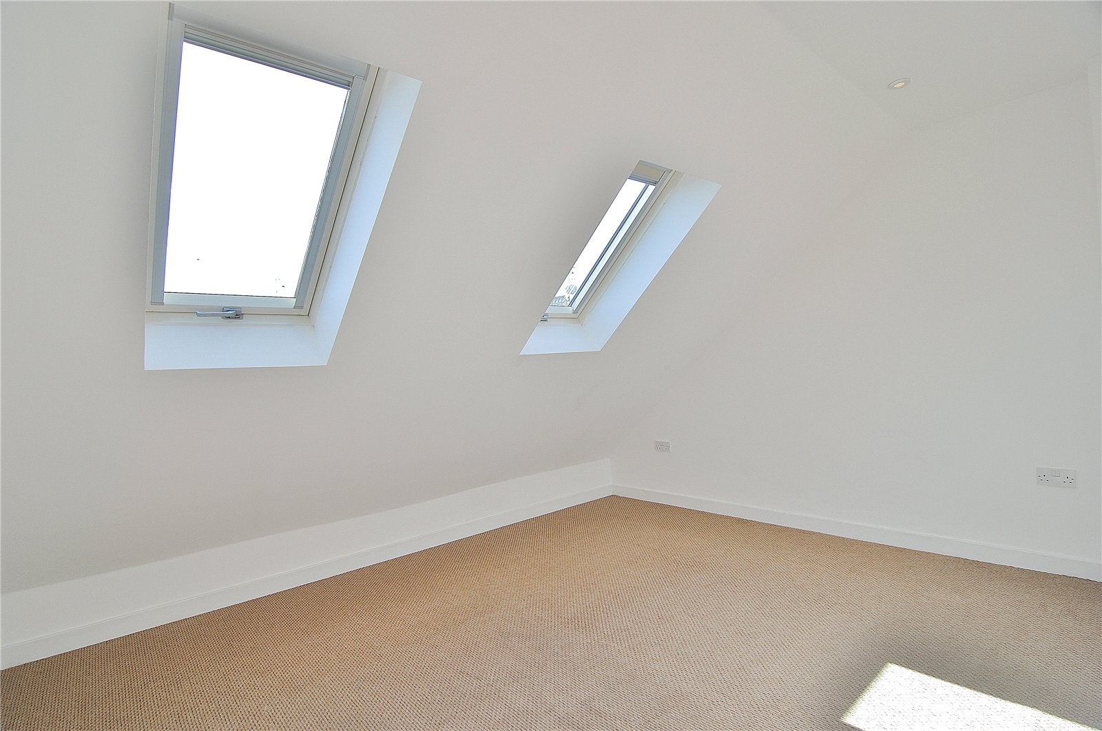 Flat Devereaux Crescent in Stroud