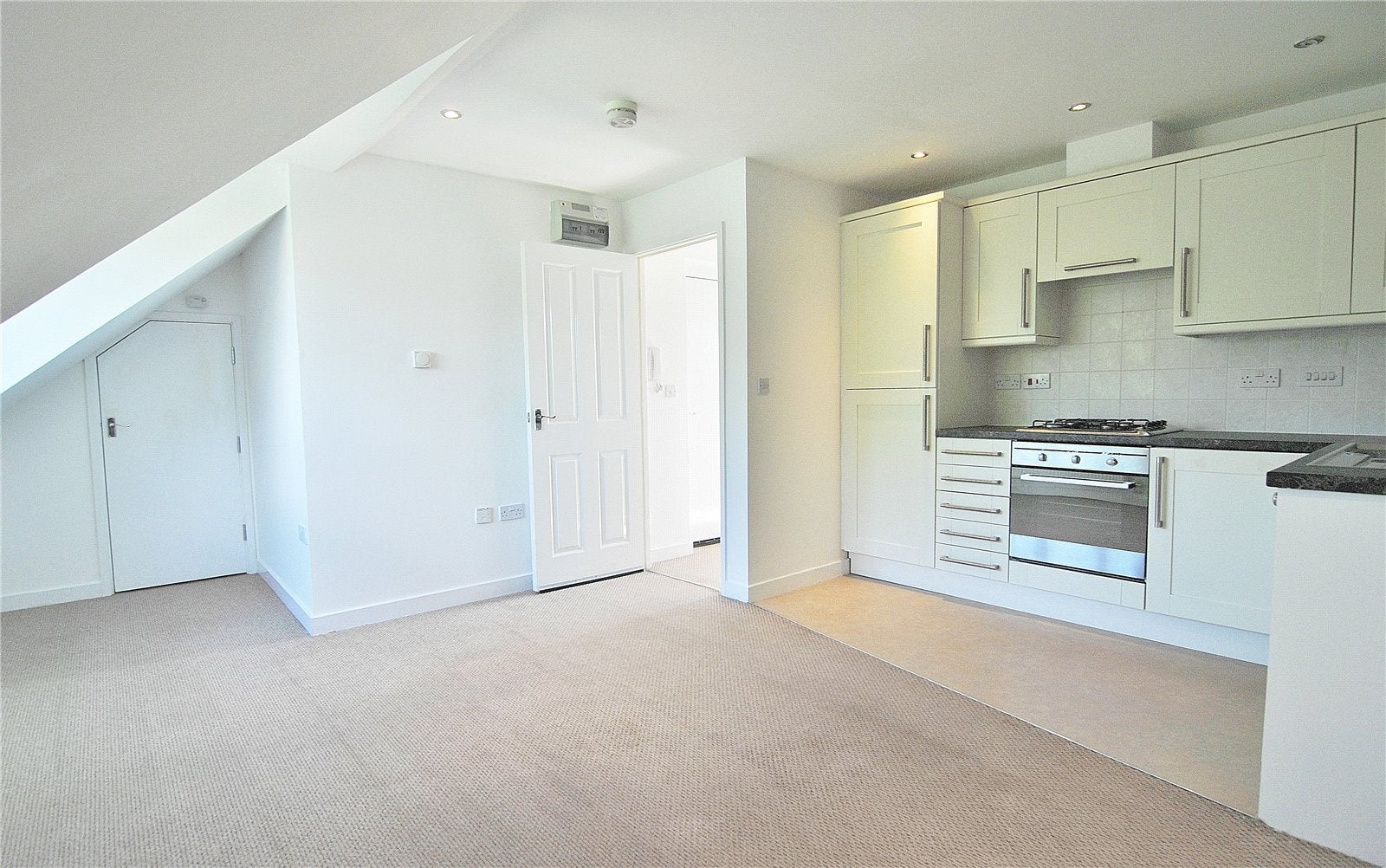 Flat Devereaux Crescent in Stroud