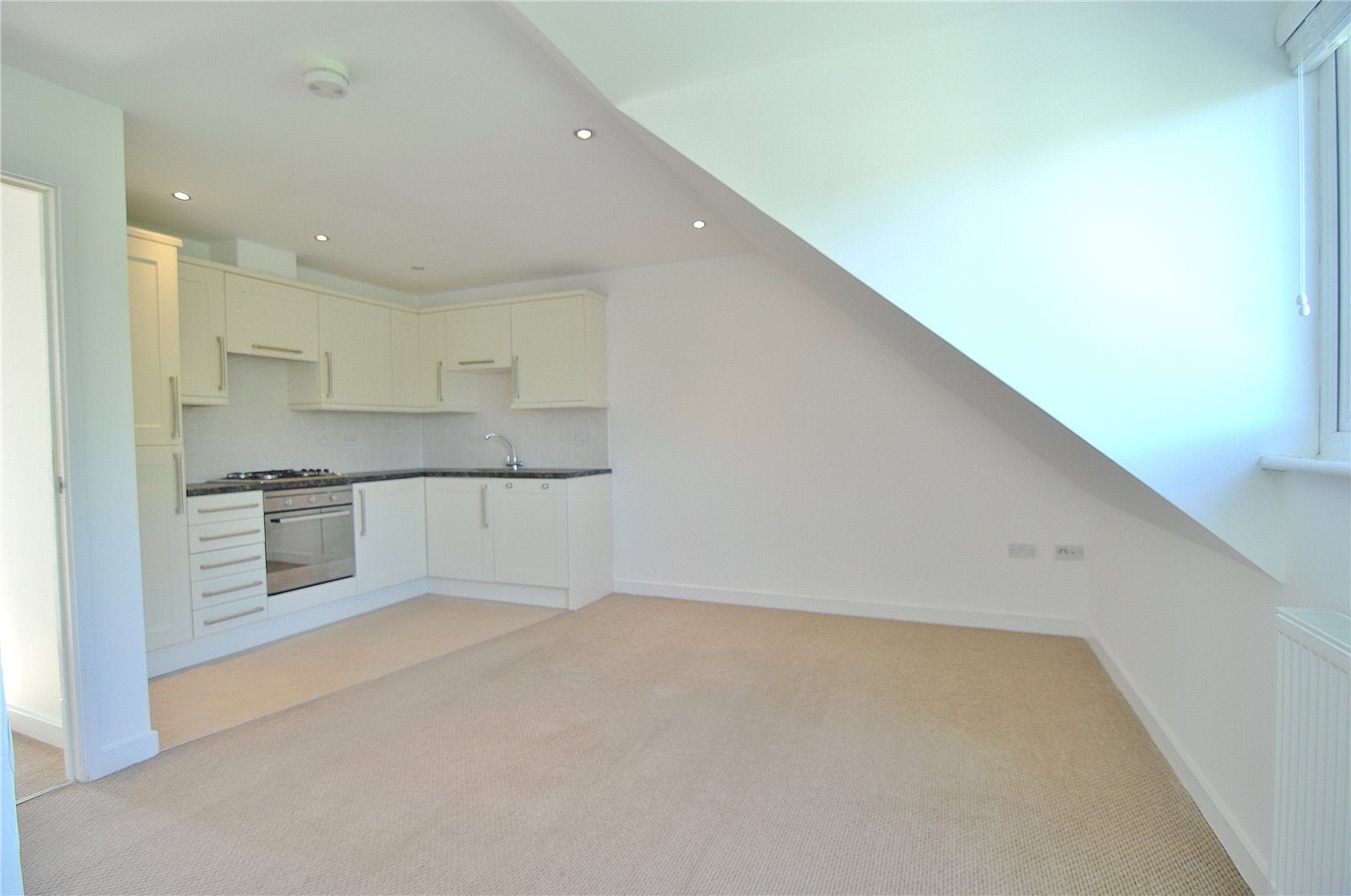 Flat Devereaux Crescent in Stroud