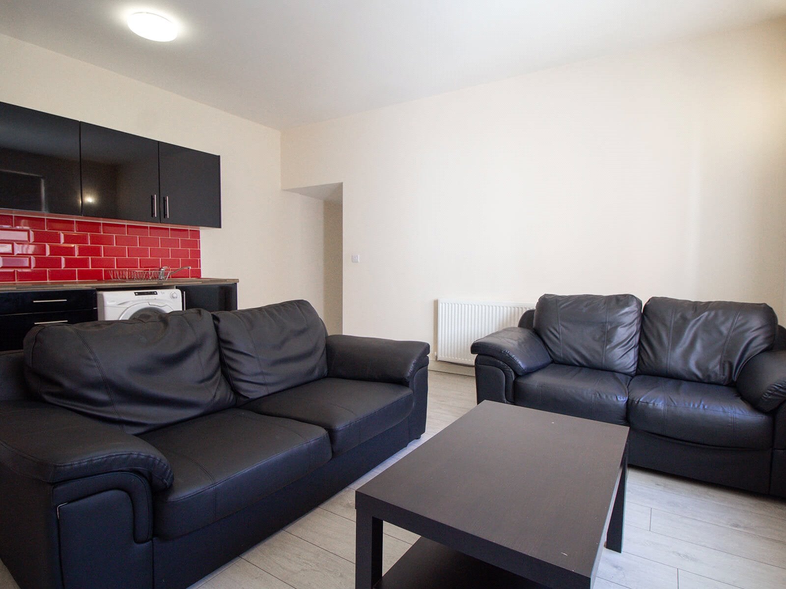 Flat Clarendon Road in Leeds