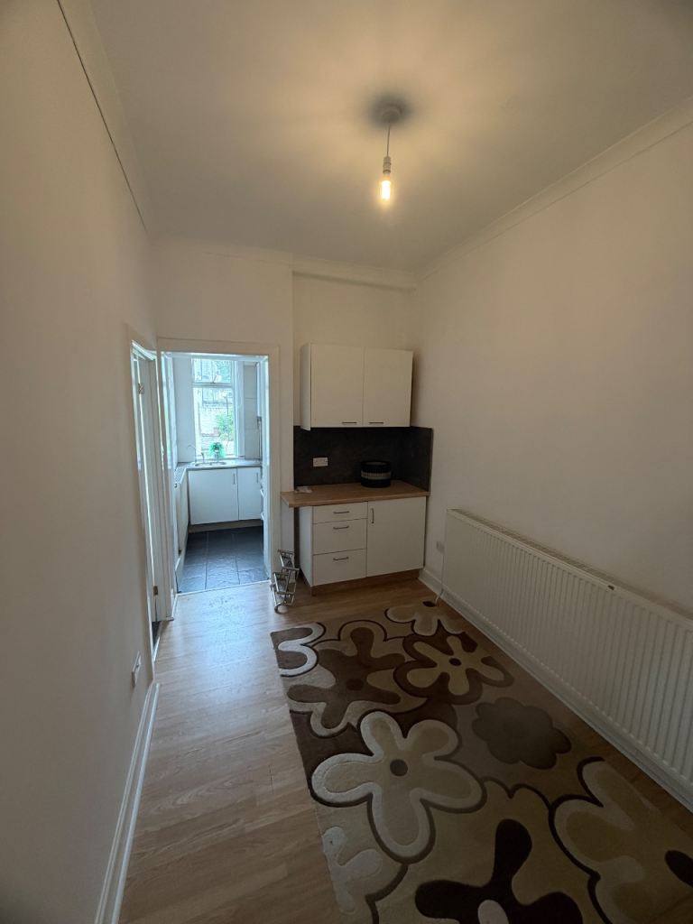 Flat Ranoldcoup Road in Darvel
