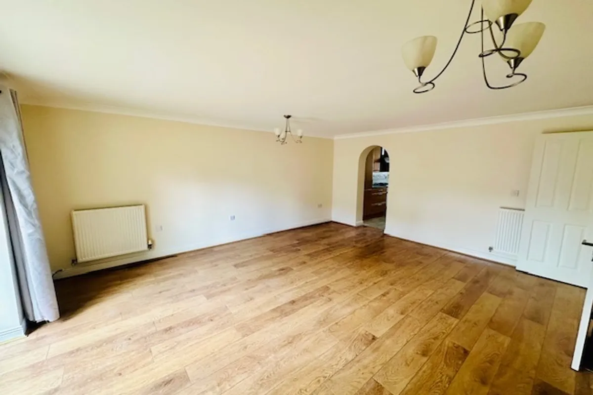 Flat Bath Road in Maidenhead