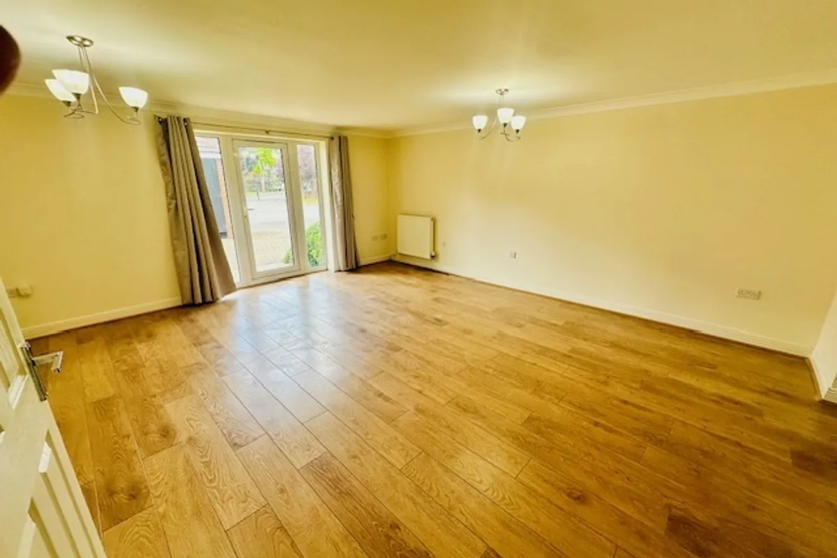 Flat Bath Road in Maidenhead