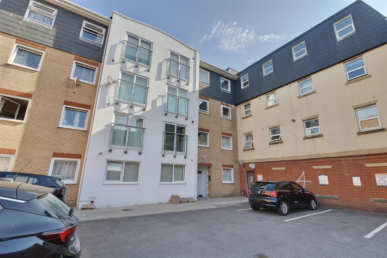 Flat Elm Grove in Portsmouth