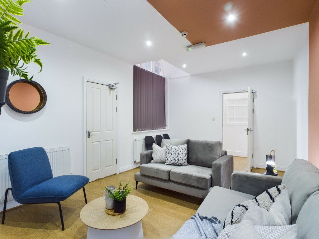 Room Well Meadow Street in Sheffield