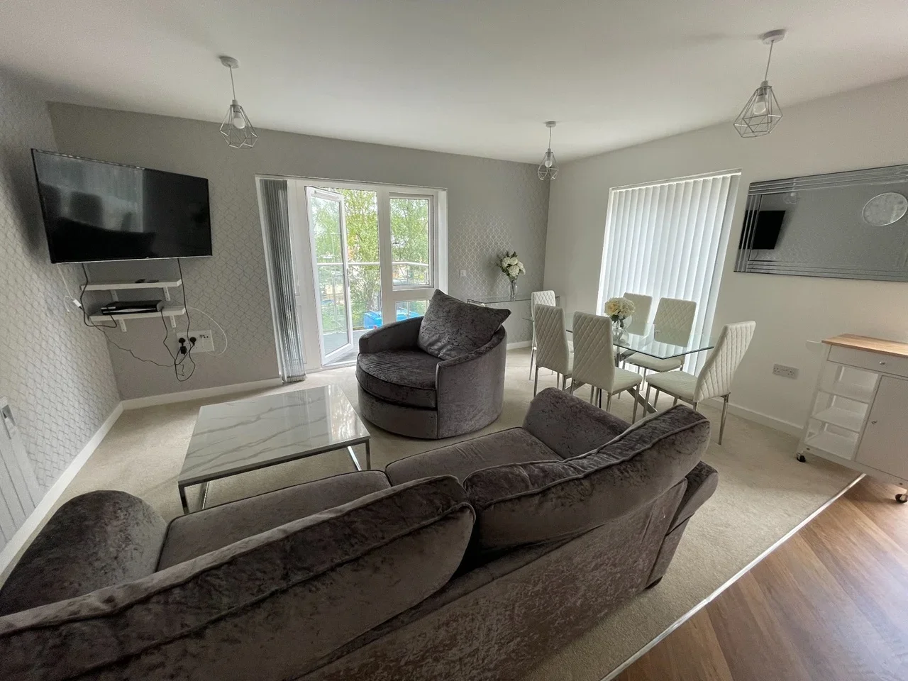 Room Frogmore Road in Dacorum