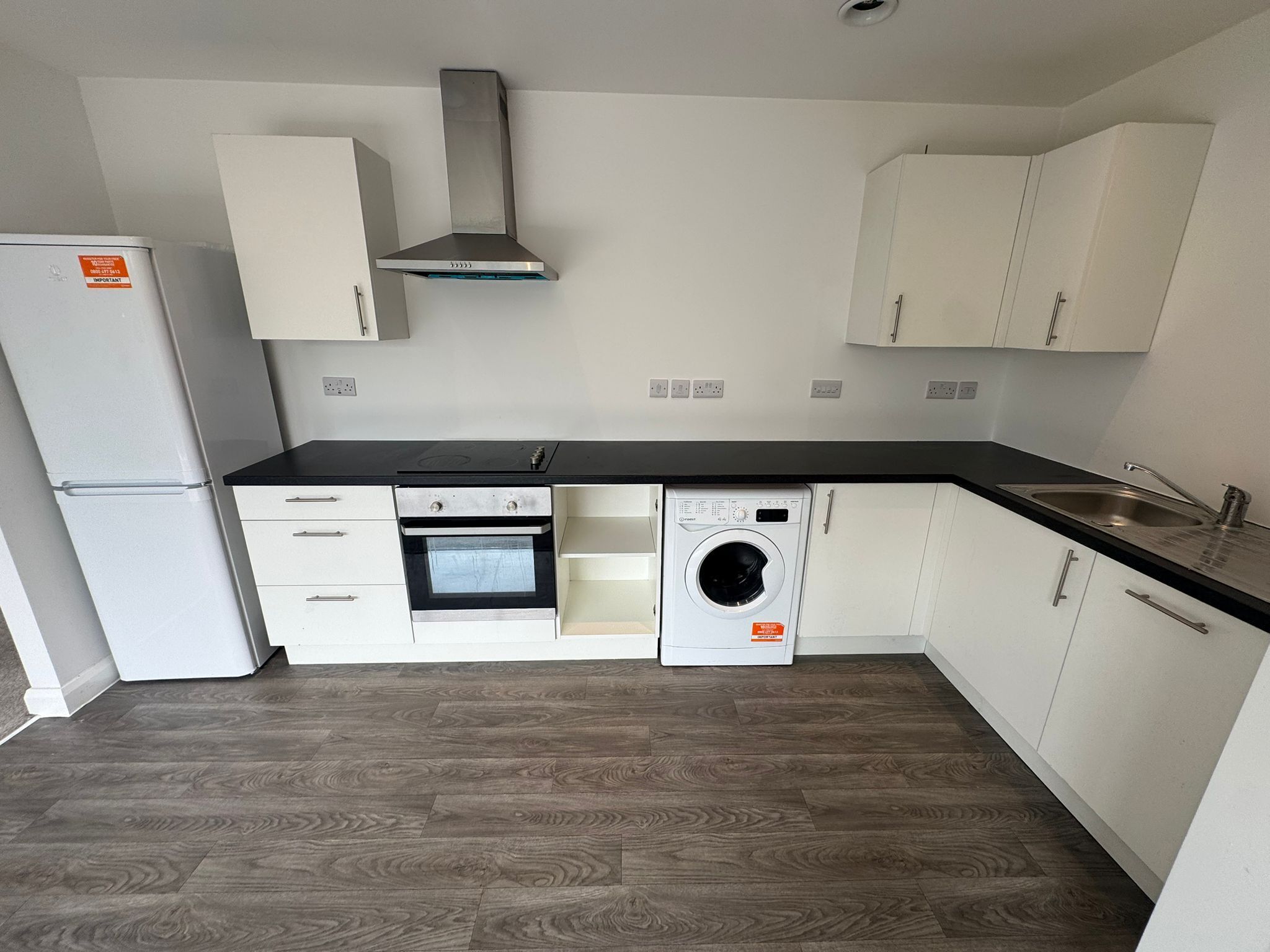 Flat M1 in Slip End