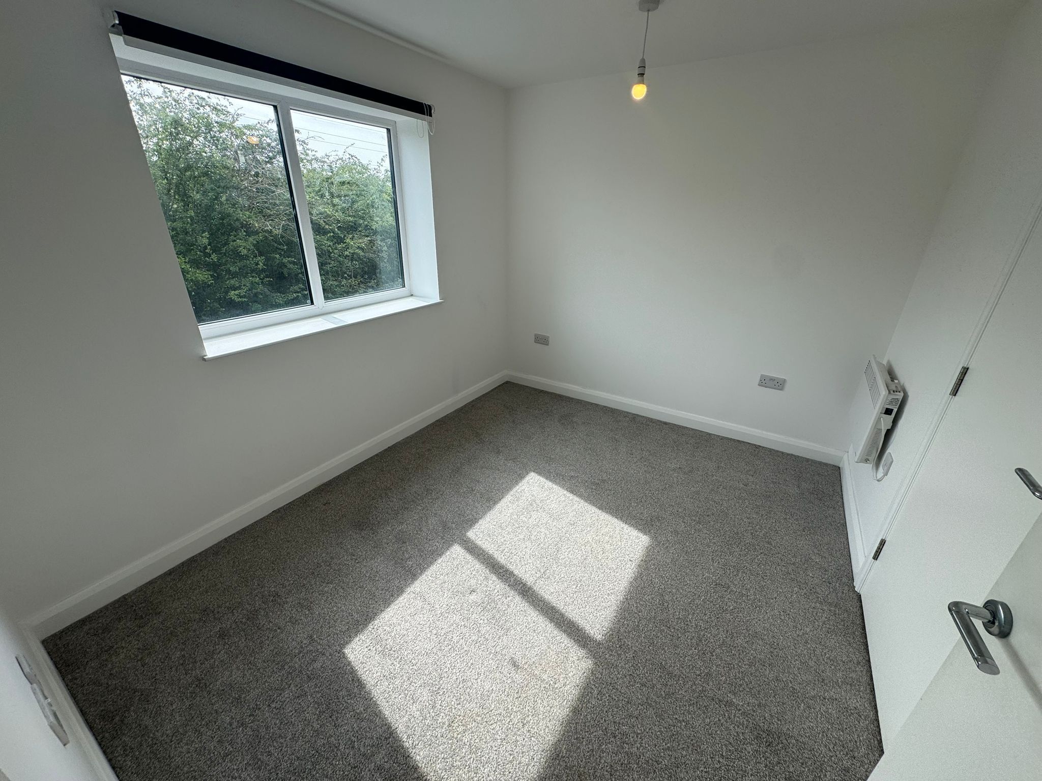 Flat M1 in Slip End
