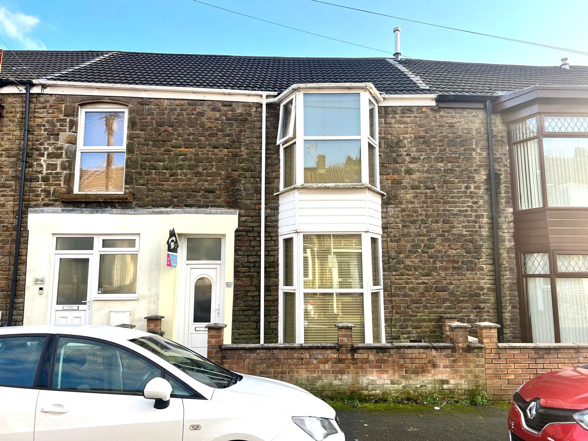House Rhondda Street in Swansea