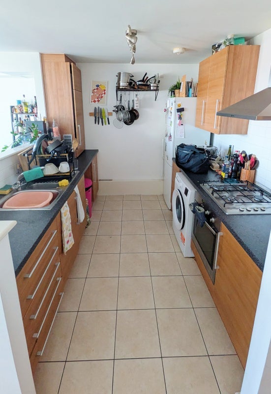 Room Umberston Street in Greater London